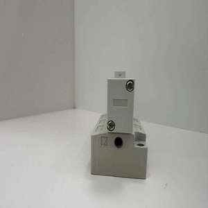 Vanne solénoïde à cinq voies d'origine SMC SY5140-5L-02 - Product Image 6