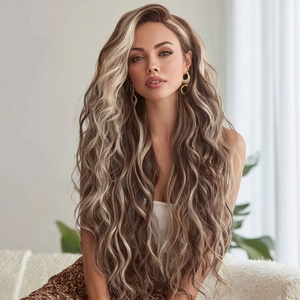 Nuova Parrucca SMILCO 2026 per Donne, Modello SM9204M, 13*3 Lace Front, <span class=keywords><strong>Capelli</strong></span> Ondulati Ricci Grigio-Marrone Sfumato - Product Image 4