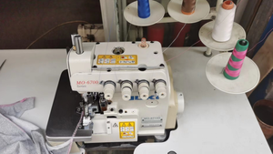 Machine à coudre <span class=keywords><strong>surjeteuse</strong></span> Siruba 737F à 3 aiguilles, d'origine chinoise et fabriquée à Taïwan, de la marque Jordon Store, en vente. - Product Image 6