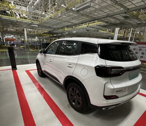 Véhicules SUV électriques avec conduite à droite Voiture avec conduite à droite <span class=keywords><strong>X3</strong></span> <span class=keywords><strong>Pro</strong></span> Véhicule électrique pur - Product Image 2