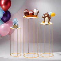 Support à fleurs de mariage en métal de luxe, table à gâteau avec centre de table en fleurs séchées, anneaux de serviette pour décorations de fête, fabriqué en Chine