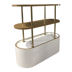 Vitrina de Madera Maciza Personalizada para Pan, Pasteles y Postres, Estante Curvo de Dos Caras de Varias Capas, Forma Ovalada Blanca/Dorada - Product Image 5