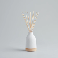 Diffuseur de roseau en céramique fait à la main personnalisé diffuseur de bouteille pierre en céramique avec décoration mouchetée blanche pour la maison, le bureau
