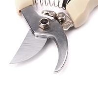 Sécateur manuel à lame coupante en acier Sharp SK5 avec poignée en ABS blanc pour l'aménagement paysager, la taille des arbres et l'entretien des arbustes