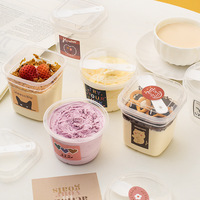 Gobelets carrés en plastique PP transparent personnalisés avec couvercles plats pour desserts, glaces, yaourts, poudings, gelées, mousses et gâteaux – Idéal pour l'emballage de vos événements festifs