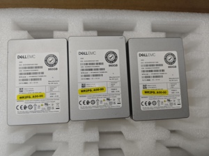 Unidad de Estado Sólido Interna Usada 0WR2FG de 960 GB NVME PCIe 2.5in Gen 4, WR2FG HFS960GECTX088N - Product Image 4