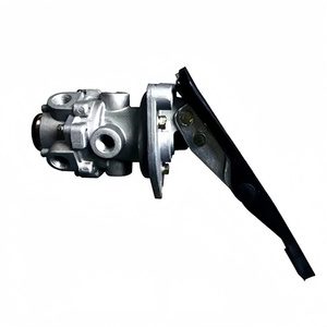 Valve de frein à pied 47160-2452, valve de commande principale de frein à air pour camion lourd japonais, remplace 47160-2440 - Product Image 1