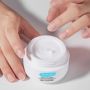 Crème hydratante <span class=keywords><strong>pour</strong></span> le visage au lait Bioaqua 50g <span class=keywords><strong>pour</strong></span> enfants, <span class=keywords><strong>pour</strong></span> peau sèche, rouge, rugueuse, fragile et qui démange - Product Image 2