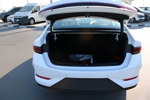 Voiture électrique 2025 B YD Qin Plus DM i à quatre roues - Product Image 5