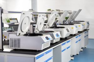 טנטריפוגה צנטריפוגה רפואית במהירות נמוכה td5 נדנדה דלי רוטור 4000 סל "ד 3000xg ללא דופי מנוע 120x 2/5 מ" ל קיבולת - Product Image 5