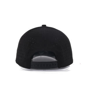 Chapeau de golf personnalisé perforé au laser évacuant l'humidité pour hommes et femmes Casquette de sport pour couple Casquette de baseball à séchage rapide - Product Image 4