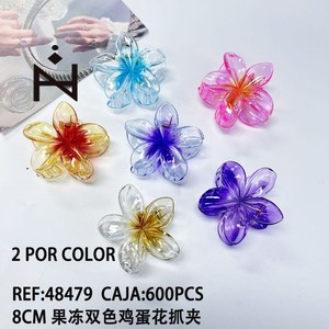 Fermaglio per capelli a forma di fiore di frangipani bicolore in gelatina, 8 cm - Product Image 1