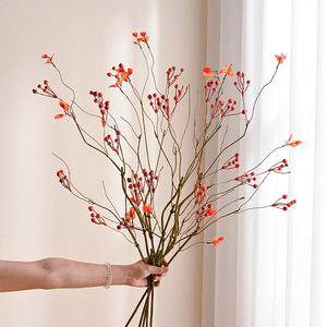 Hojas de arce artificiales de otoño con bayas, rama individual, decoración realista para la entrada del hogar o sala de exposición - Product Image 4