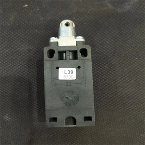 สวิตช์จำกัดระยะ ERSCE รุ่น E100-00-BI แบบขั้วต่อสกรูโลหะ สำหรับงานอุตสาหกรรม - Product Image 4
