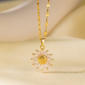 Collier pendentif chaîne de pull en acier inoxydable de luxe léger avec motif tournesol vintage, bijoux de mode pour femmes - Product Image 3