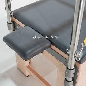 Queenlife Cadillac Tower Reformer Pilates Machine pour l'entraînement du tronc et du corps avec Jump Board, Box et ressorts pour le yoga et la physiothérapie - Product Image 4