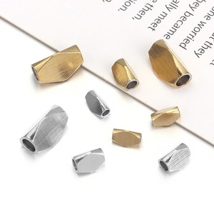 Cuentas triangulares facetadas de acero inoxidable, chapadas en oro y plata, accesorios de joyería DIY, cuentas espaciadoras para la fabricación de pulseras. - Product Image 1