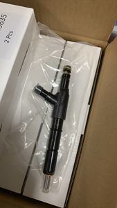 Injecteur de carburant diesel 105118-7542 9430613635 pour Isuzu:4HG1-T - Product Image 4
