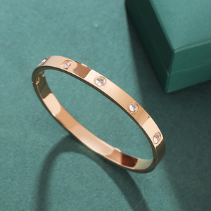 <span class=keywords><strong>Bracciale</strong></span> <span class=keywords><strong>Rigido</strong></span> Resoul Anti-Tarnish in <span class=keywords><strong>Oro</strong></span> 18k da Donna, Bracciali e Braccialetti alla Moda in <span class=keywords><strong>Oro</strong></span> <span class=keywords><strong>Rosa</strong></span>, Design di Lusso, <span class=keywords><strong>Bracciale</strong></span> Femminile - Product Image 4