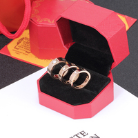Designer di lusso in acciaio inossidabile 316L placcato in oro con marchio a vite anello da uomo e da donna