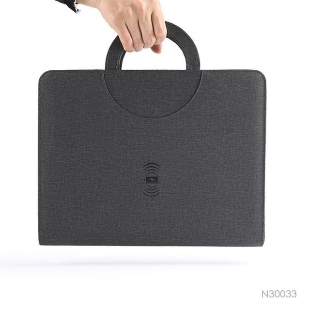 2022 Hardcover Zipper Leather Portfolio With Power Bank Wireless Charger A4 Leather Portfolio Bag with Handle