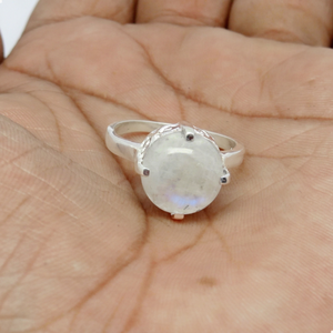 Bague de fiançailles Energazing en argent sterling 925 avec pierre de lune arc-en-ciel blanche, sertie pavé, style tendance, Shri Ashapura Jewels, troisième modèle - Product Image 1