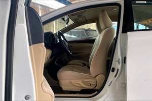 2022 седан Toyota YarisS S доступный седан премиум-класса, надежный б/у - Product Image 4