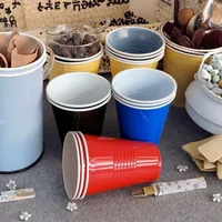 Impression personnalisée du logo et des couleurs, gobelets à boisson jetables et semi-réutilisables empilables avec bord lisse anti-fuite