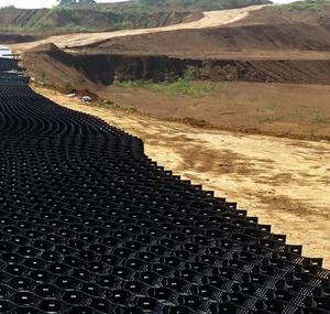 HDPE Geocell Construction Geocellgrids pour la stabilisation du sol Tapis de gravier Cales de mur de soutènement 3D Geocell Geosynthetics - Product Image 3