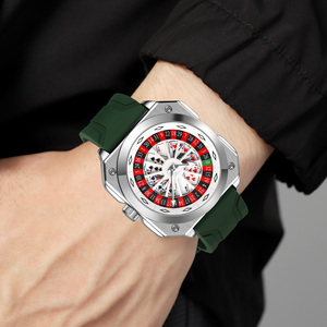 Reloj de pulsera cuadrado para hombre con diseño de ruleta de casino, resistente al agua, de cuarzo, con correa de silicona. - Product Image 1
