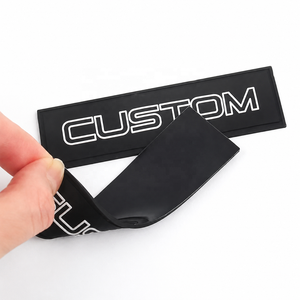 PVC-etikettenleverancier, op maat gemaakte geprägte logo's, 3D-hittetransfer rubber patches, siliconen badges voor kleding - Product Image 2