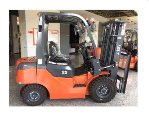 Fabrika fiyat FD20 2 sahne 3m direk manuel şanzıman kargo taşıma forklift için 2 ton dizel forklift 2.5t - Product Image 1