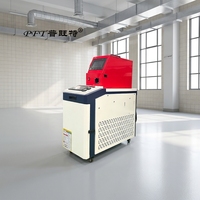 Soudeuse laser à fibre optique portative à refroidissement par eau PFT-2000W de haute qualité, haute efficacité pour l'acier au carbone
