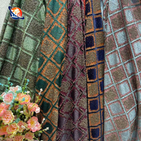 Tissu Jacquard Métallique en Velours avec 25% de Fil Lurex Argenté, Brocart Teint en Fil Extensible pour Robe de Soirée et Tenue Formelle