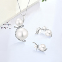 Collier personnalisé pour femme LULUFOCUS en perles naturelles d'eau douce S925, bijoux de luxe avec breloques
