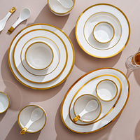 Ensemble de vaisselle à bords dorés à haute apparence pour usage domestique, ensemble de vaisselle de style luxe léger en céramique de haute valeur esthétique