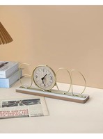 Alfabet kawat logam geometris Modern, jam senyap meja Bagus Untuk Dekorasi seni Desktop ornamen hadiah pindah rumah ruang tamu