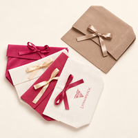 Ensemble de pochettes et de sacs cadeaux en velours de luxe LIONWRAPACK |   Emballage en daim avec logo personnalisé, vente en gros