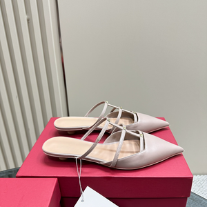 Temperament <b>pointed</b> rivet cool summer <b>flat</b> trailer work commuting <b>flat</b> shoes <b>toe</b> multifunctional women's slippers - Product Image 3