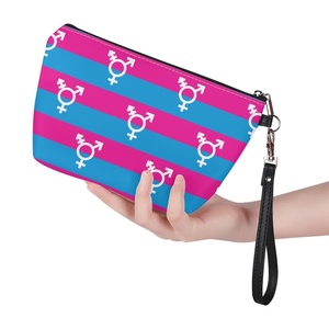Sac cosmétique personnalisé (Lindsay Design) à thème arc-en-ciel avec impression UV pour les voyages, le rangement sur coiffeuse et la vente au détail - Product Image 3