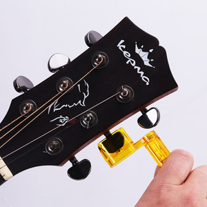 Enrouleur de cordes de guitare en plastique, outil de réglage pour guitare acoustique, accessoire pratique pour le changement de cordes - Product Image 3