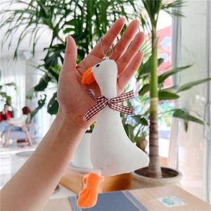 Swan đồ chơi sang trọng mạng Đỏ douyin với búp bê lớn Túi ngỗng trắng treo bán buôn Móc chìa khóa - Product Image 4