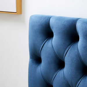 Lit double moderne de luxe avec tête de lit, ensemble de meubles de chambre à coucher, lit rembourré - Product Image 6