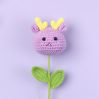 Produit fini en gros d'animaux tricotés en peluche poupée grenouille lapin Dragon cochon doux Kawaii tricoté à la main Anime Crochet fleurs