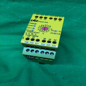 SPS-Sicherheitsrelais Pnozxv2 24VDC Lager Industrielle Automatisierung SPS-Programmiersteuerung - Product Image 1