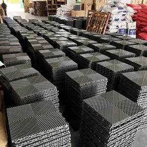 กระเบื้องปูพื้นแบบต่อกันทำจากพลาสติก PP ขนาด40*40ซม. สินค้าส่งตรงจากโรงงาน - Product Image 3