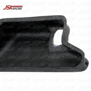 Cubierta de caja de expansión de refrigerante de fibra de carbono forjado en seco para Nissan R35 GTR 2008-2016 - Product Image 6