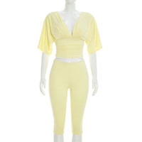 Ensemble décontracté 2 pièces Jiubaju pour femme : haut sexy à col en V froncé à manches mi-longues et pantalon court moulant assorti
