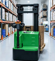 Chariot élévateur électrique 24V à charge lourde 2 tonnes, hauteur de levage max. 3,5 m, gerbeur électrique vertical à mât bi-étages pour logistique industrielle
