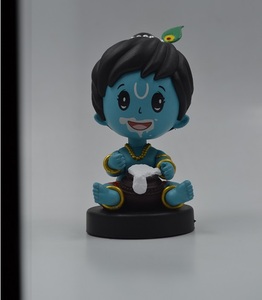 Bobblehead Makhanchor Krishna es un animal lindo y juguetón, perfecto para el tablero de tu coche, la oficina o la decoración del hogar. - Product Image 1